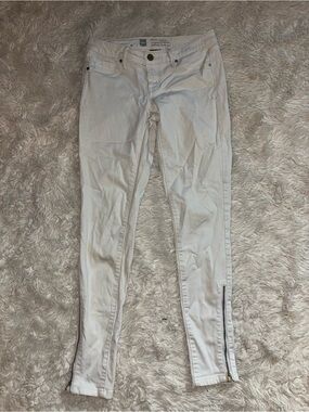 White Skinny Jeans with Ankle Zips